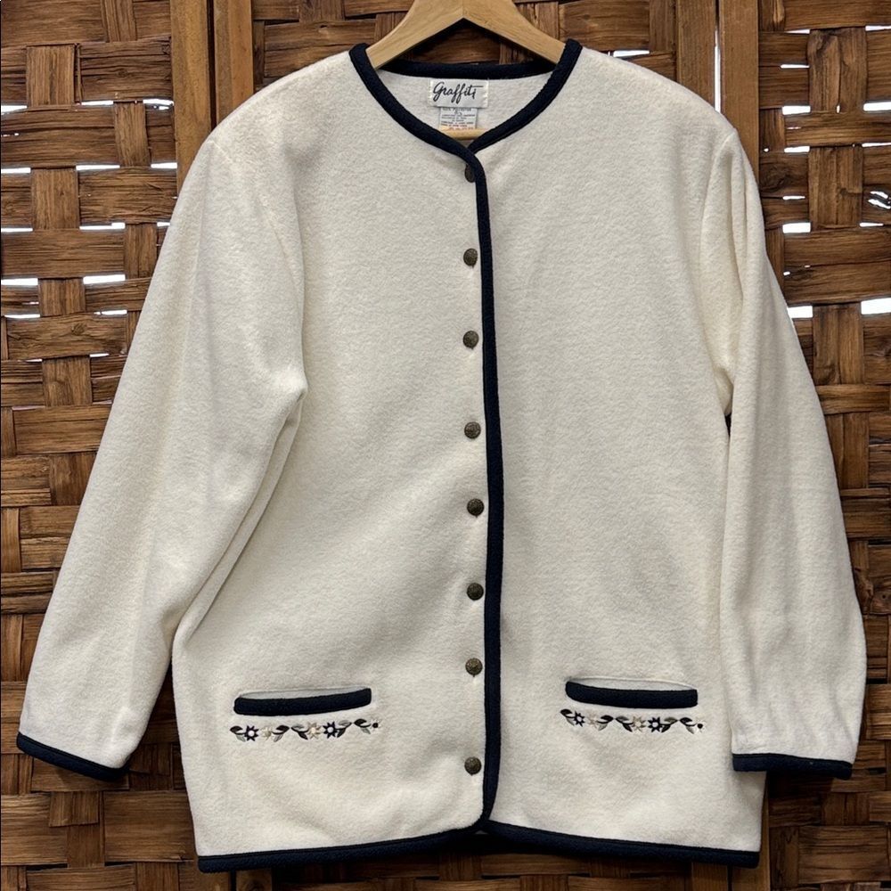 Chic Vintage White Fleece Cardigan with Navy Blue Trim